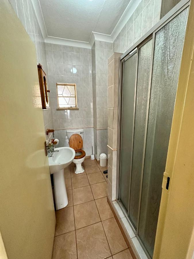 Blue Lantern Bed And Breakfast Kempton Park Luaran gambar