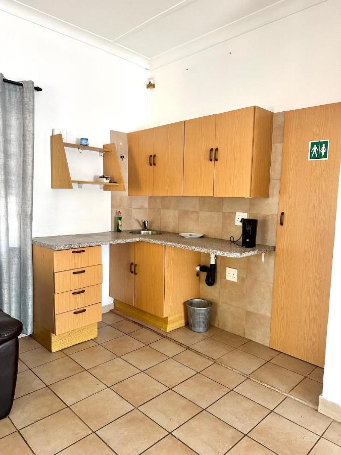 Blue Lantern Bed And Breakfast Kempton Park Luaran gambar