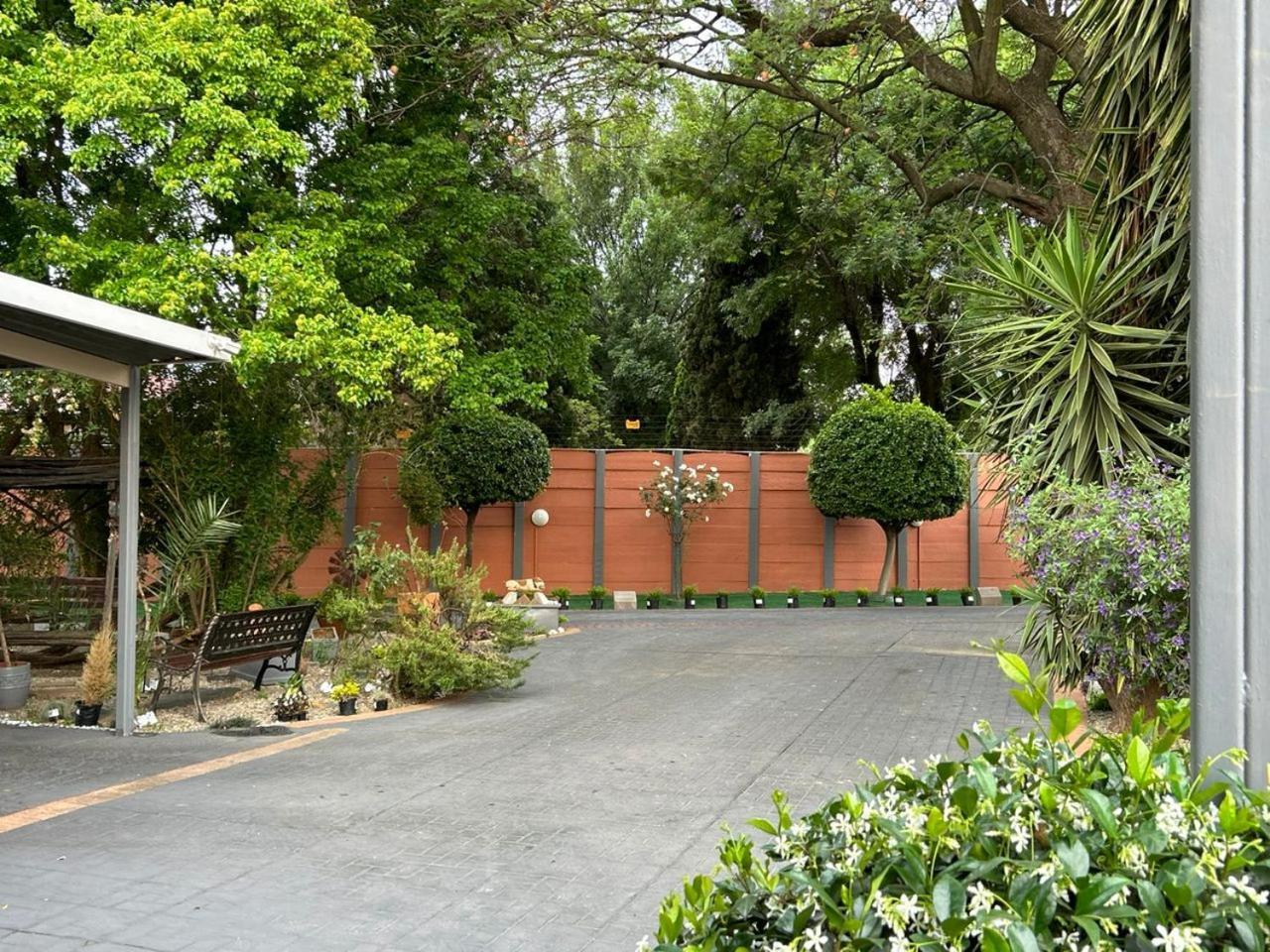 Blue Lantern Bed And Breakfast Kempton Park Luaran gambar