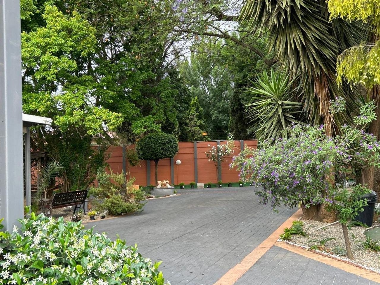 Blue Lantern Bed And Breakfast Kempton Park Luaran gambar
