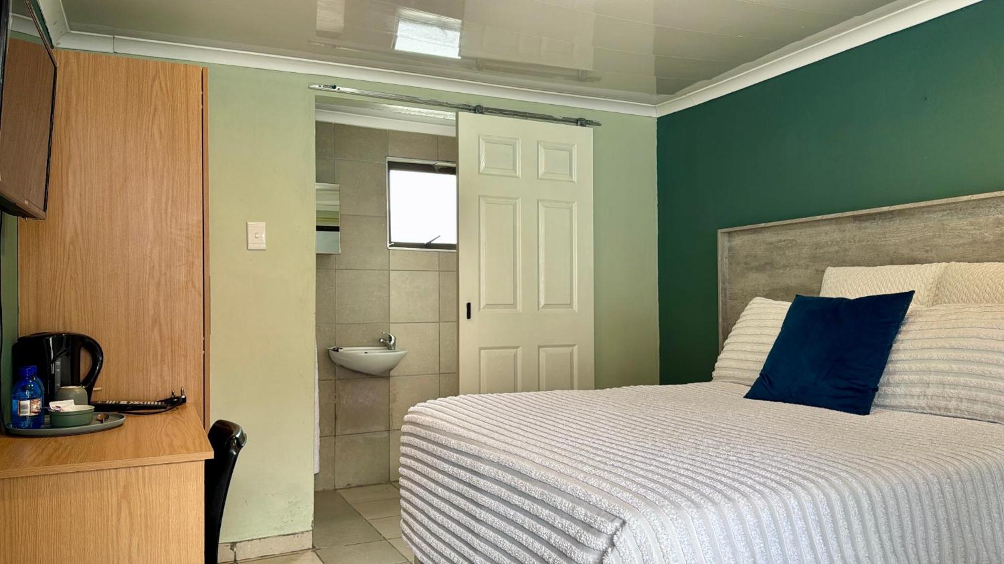 Blue Lantern Bed And Breakfast Kempton Park Luaran gambar